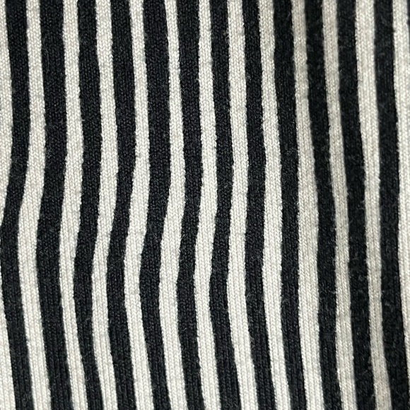 Nike Dri Fit Leggings Women Size M White Black Striped Swirls Yoga Pants - Picture 6 of 10